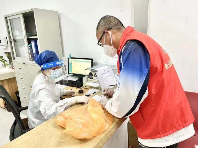 襄樊24小时高价回收医保(24小时高价回收医保医保套出)